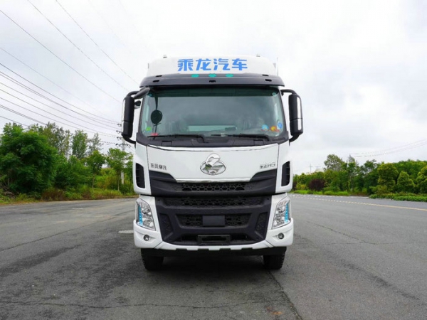 （国六）9.6米柳汽乘龙小三轴冷藏车