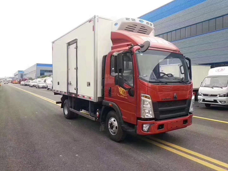 （国六）4.2米重汽豪沃冷藏车