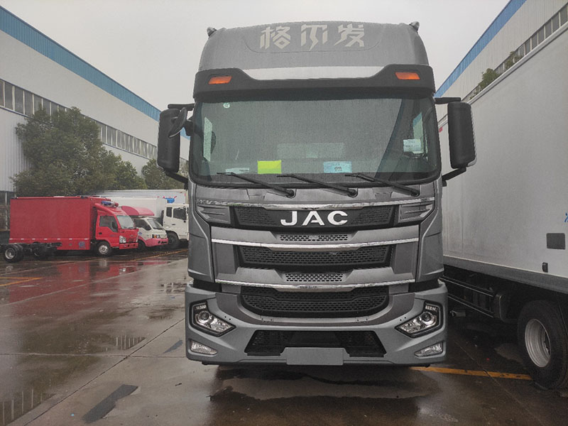 国五江淮格尔发6.8米冷藏车