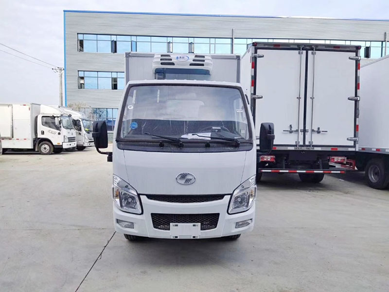 国六 跃进小福星S70汽油冷藏车