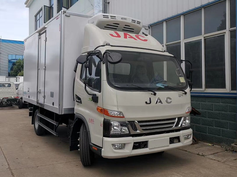 国六 江淮骏铃V6冷藏车