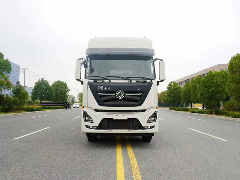 （国六）东风天龙KL（高顶双卧）9.6米冷藏车