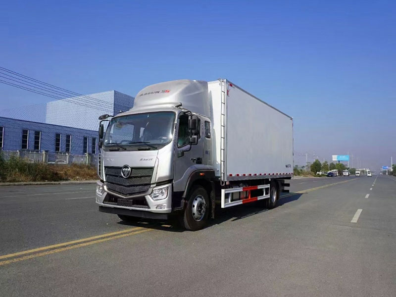 （国六）福田欧马可S5冷藏车6.8米