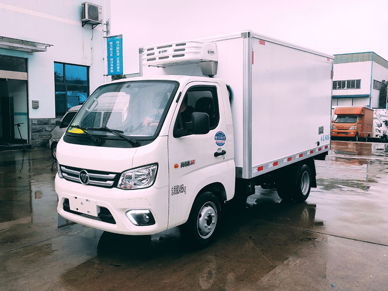 国六 福田祥菱M1汽油冷藏车