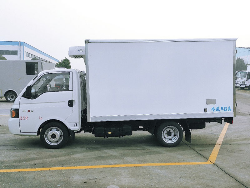 国六 江淮康铃X5汽油冷藏车
